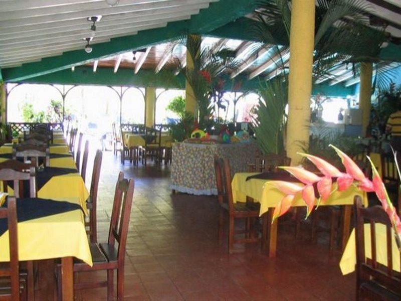 Miramar Village Playa El Agua Bagian luar foto